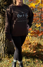 Charger l'image dans la galerie, Accessoire - Official Crewneck Rose & Lye brun chocolat