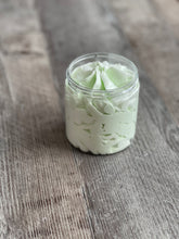 Charger l'image dans la galerie, Savon exfoliant fouetté - Margarita à la lime