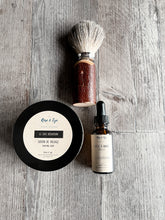 Charger l'image dans la galerie, Ensemble cadeau pour lui d’un savon à raser, un blaireau et une huile à barbe